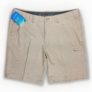 Haggar 42 The Active Series Khaki Flex Waistband Shorts NWT